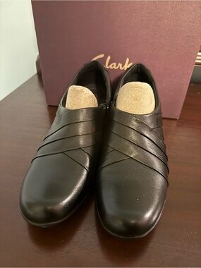 Clarks Black Leather Slip-On Loafers with Wrapped Vamp
